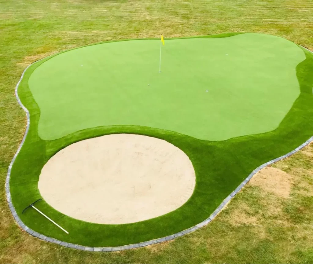 Putting Lawn with round sand bunker