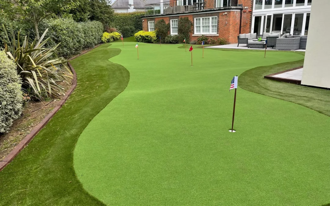 How the best artificial lawn options for Winter in the UK eliminate muddy gardens forever